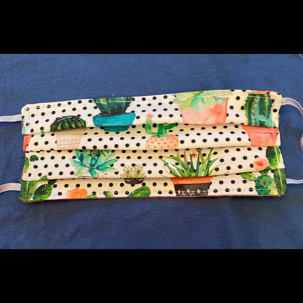 100% cotton non-medical dotted cactus mask